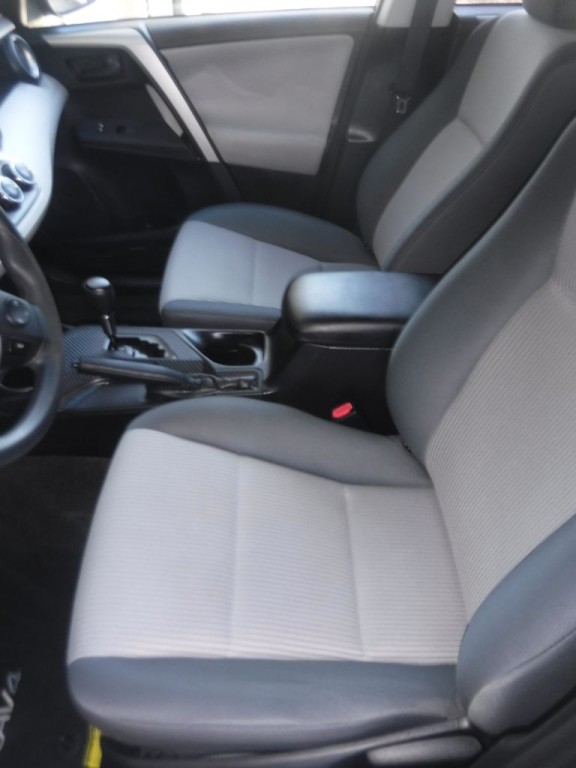 2015 Toyota Rav4 Image 22