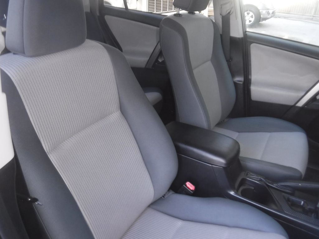 2015 Toyota Rav4 Image 25
