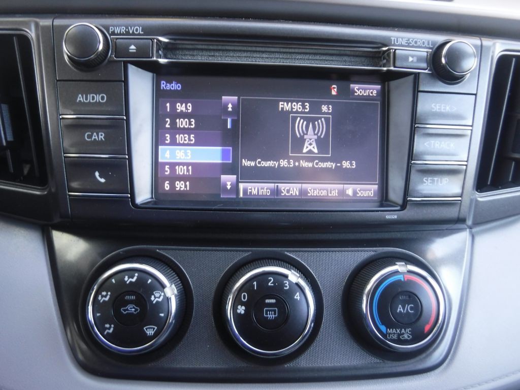 2015 Toyota Rav4 Image 34