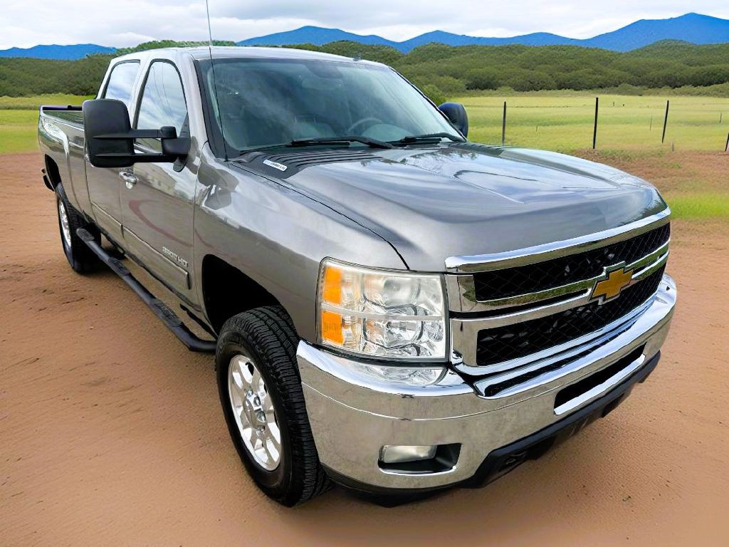2013 Chevrolet Silverado 1500 Image 1