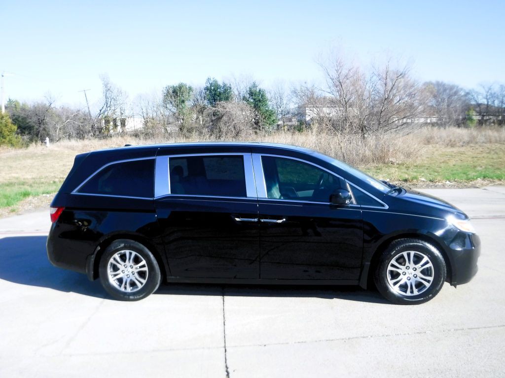 2012 Honda Odyssey Image 4