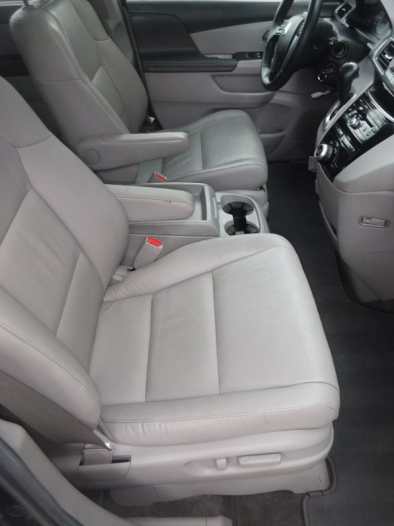 2012 Honda Odyssey Image 26