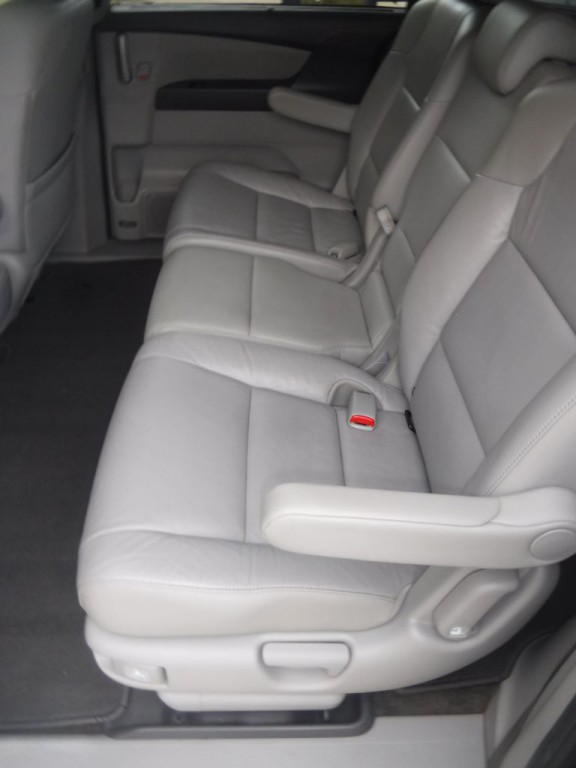 2012 Honda Odyssey Image 31