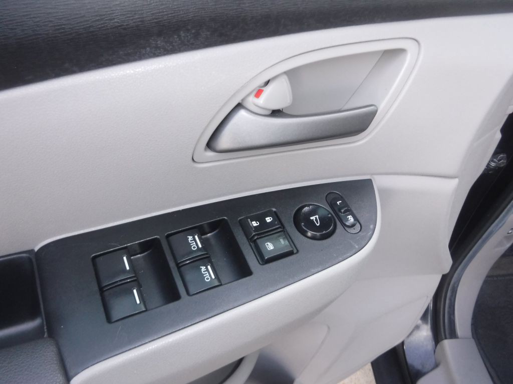 2012 Honda Odyssey Image 45