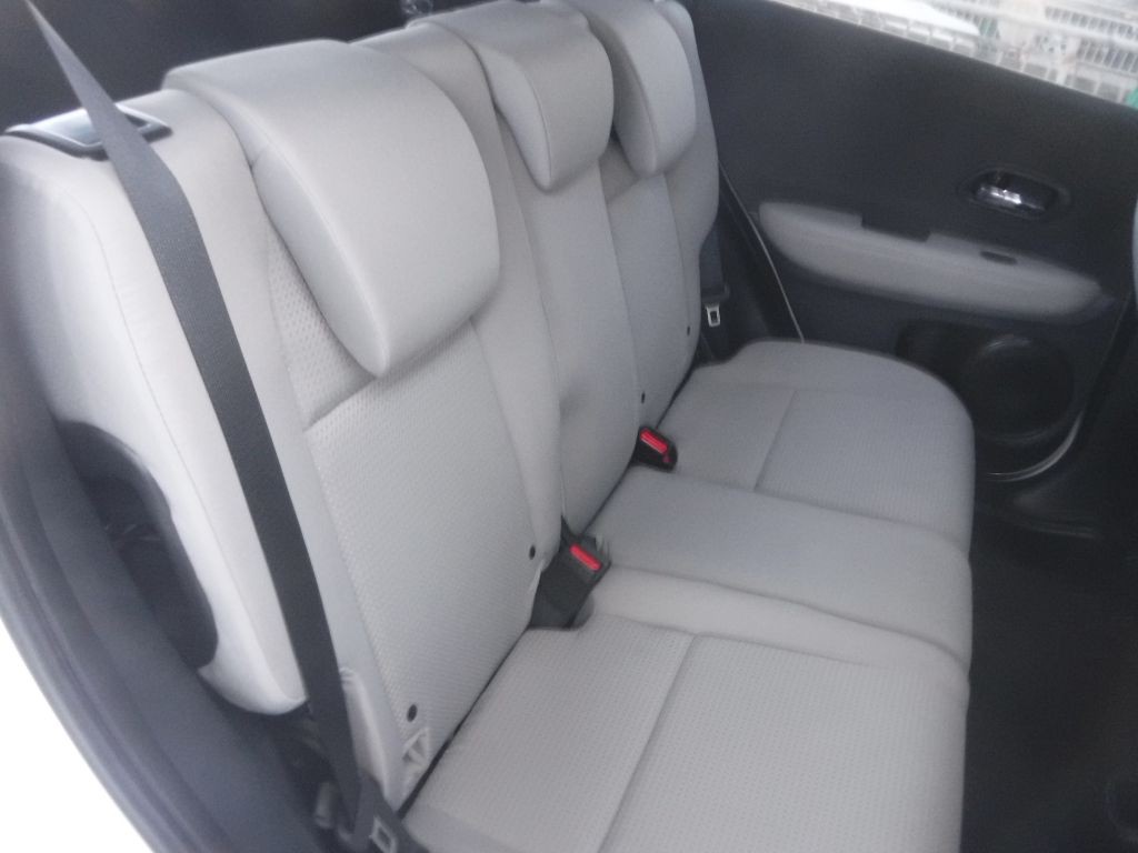 2021 Honda HR-V Image 32