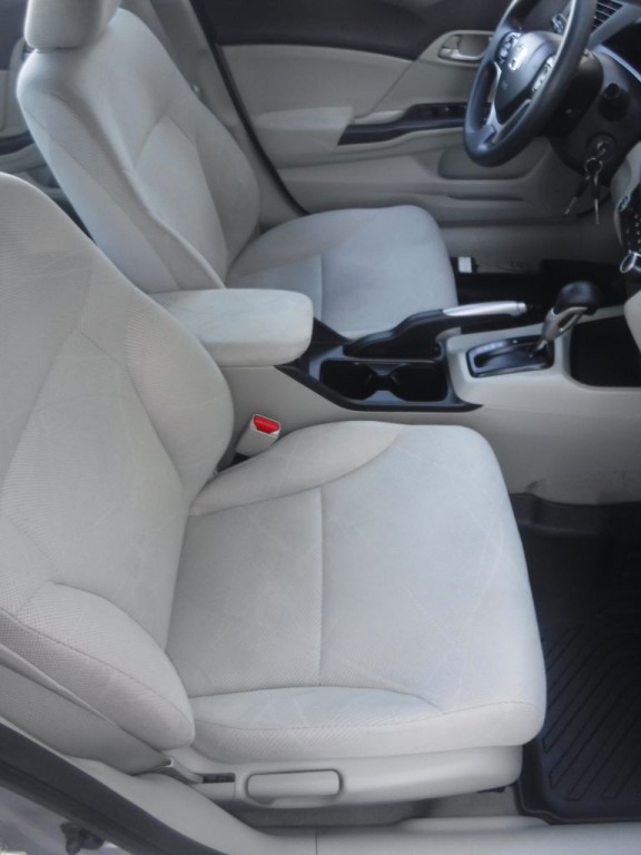 2012 Honda Civic Image 25