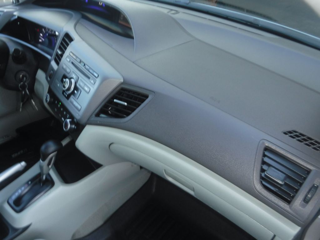 2012 Honda Civic Image 29