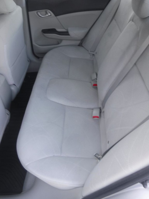 2012 Honda Civic Image 30