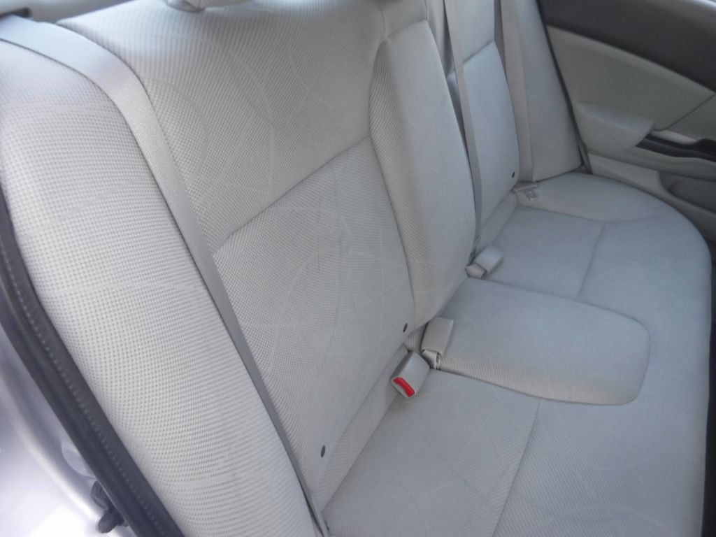 2012 Honda Civic Image 33