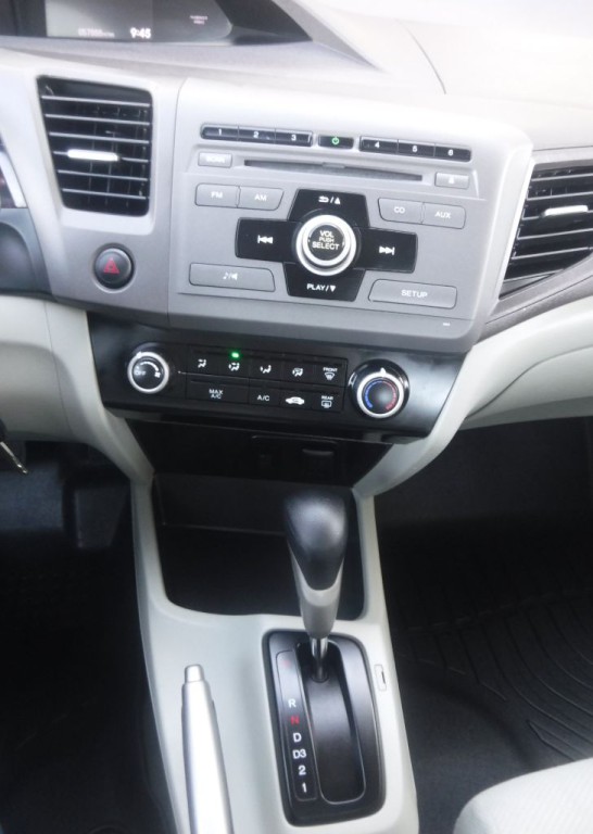 2012 Honda Civic Image 34