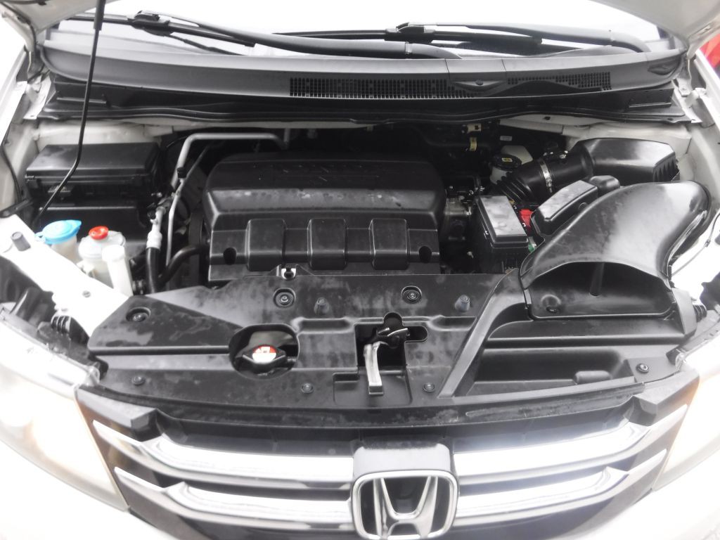 2014 Honda Odyssey Image 21