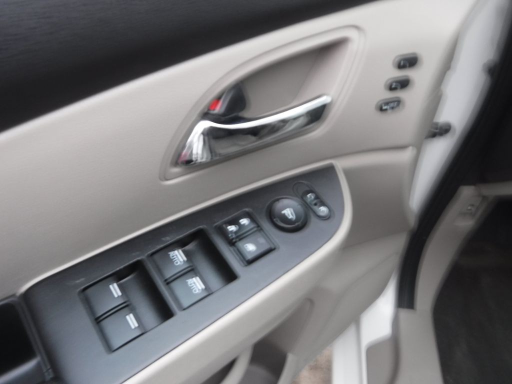 2014 Honda Odyssey Image 46