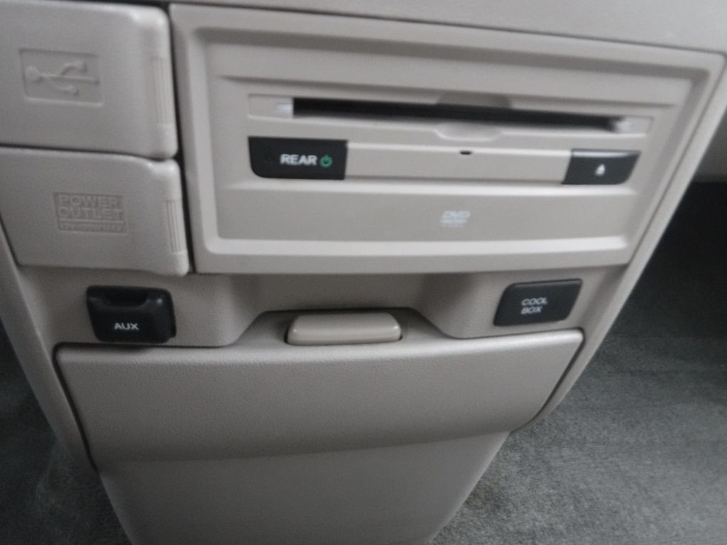 2014 Honda Odyssey Image 43