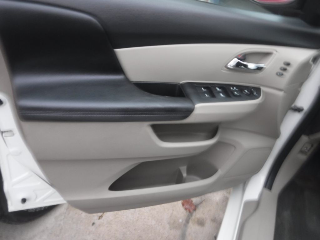 2014 Honda Odyssey Image 45