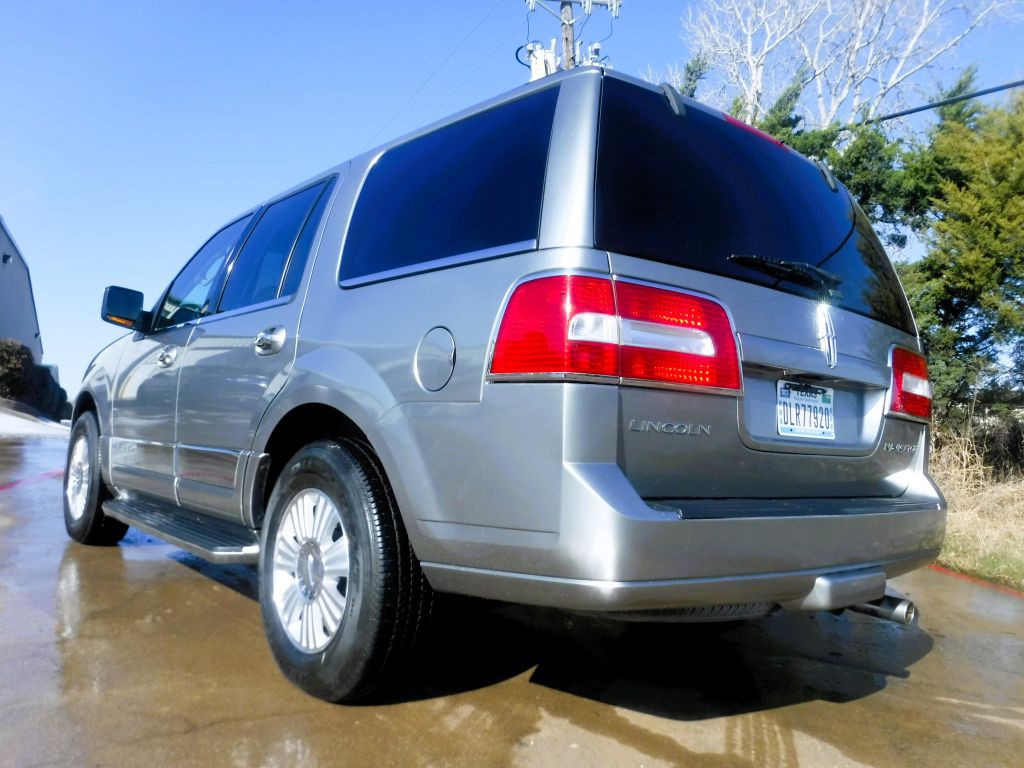2008 Lincoln Navigator Image 13