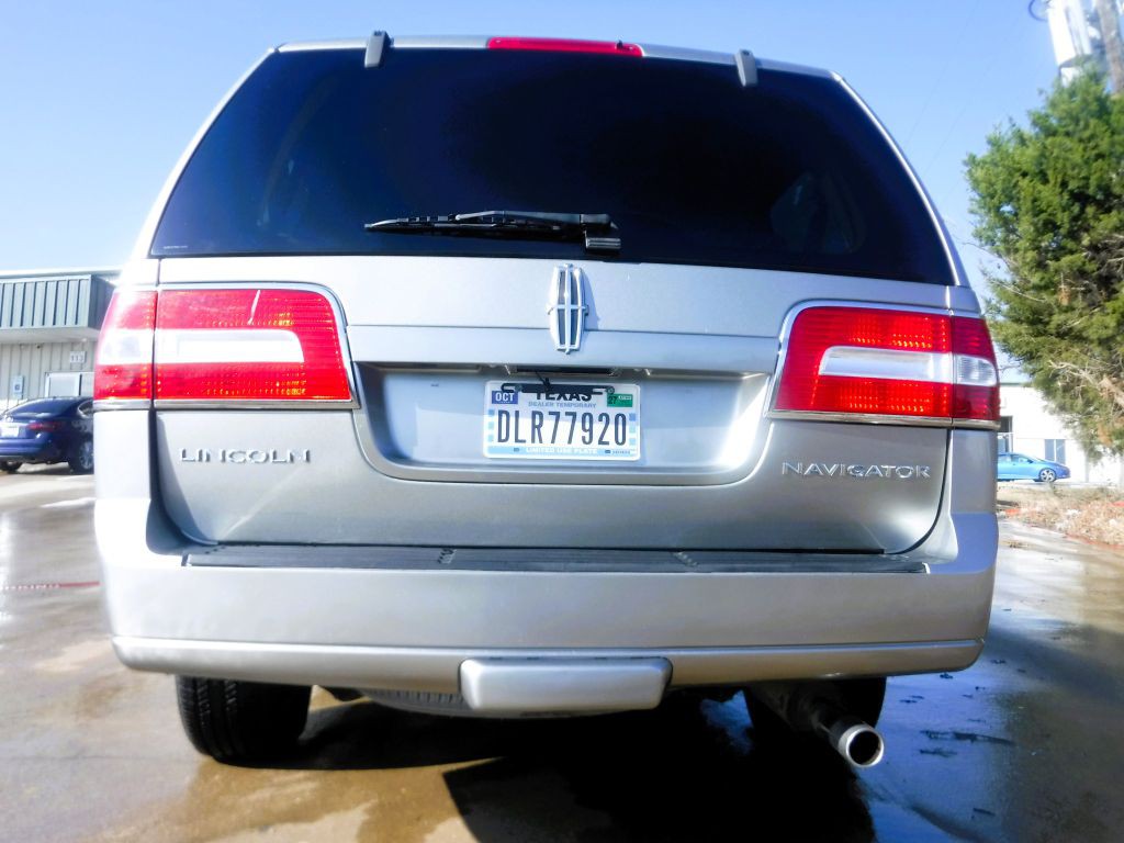 2008 Lincoln Navigator Image 17
