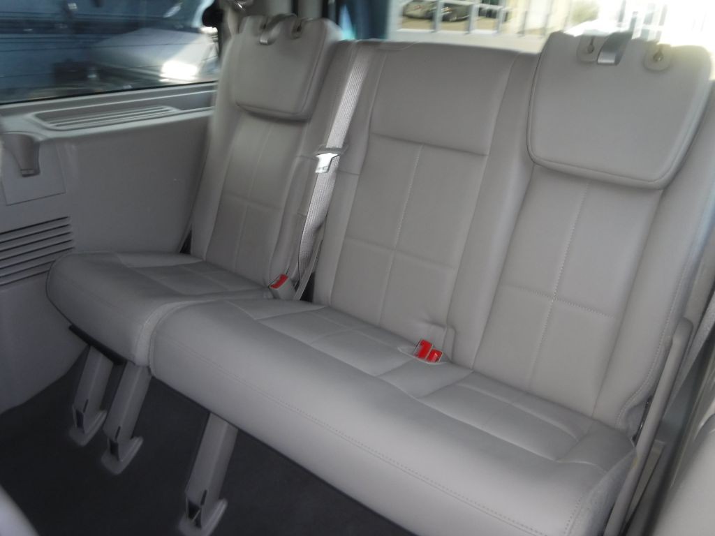 2008 Lincoln Navigator Image 31
