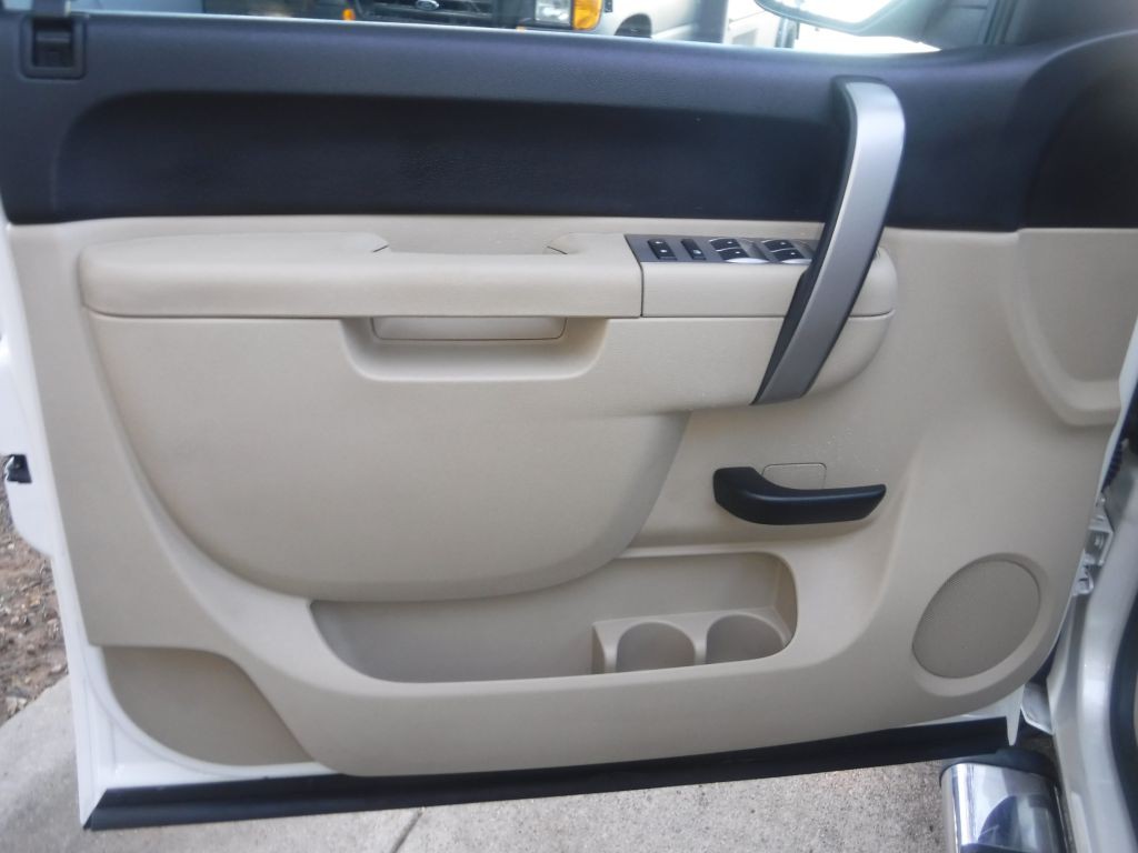 2011 Chevrolet Silverado 1500 Image 38