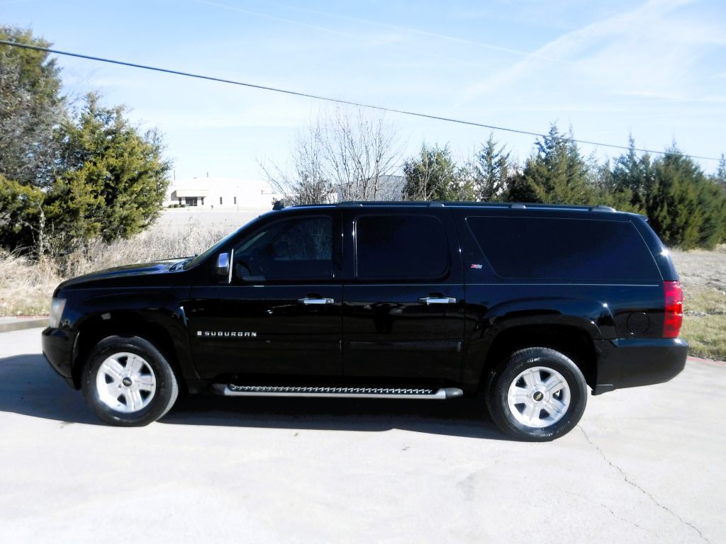 2008 Chevrolet Suburban Image 10
