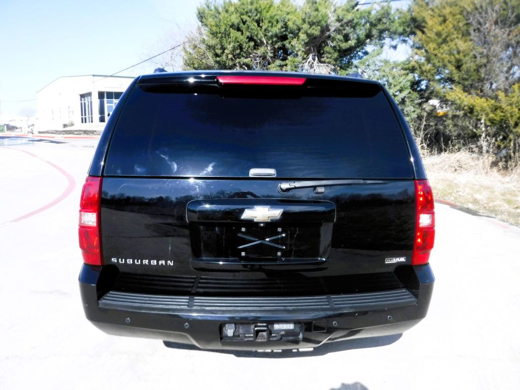 2008 Chevrolet Suburban Image 16