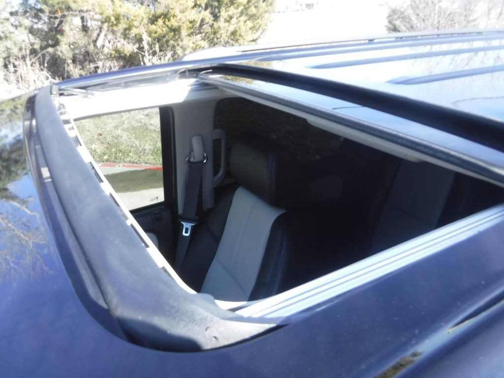 2008 Chevrolet Suburban Image 18