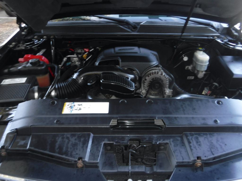 2008 Chevrolet Suburban Image 23