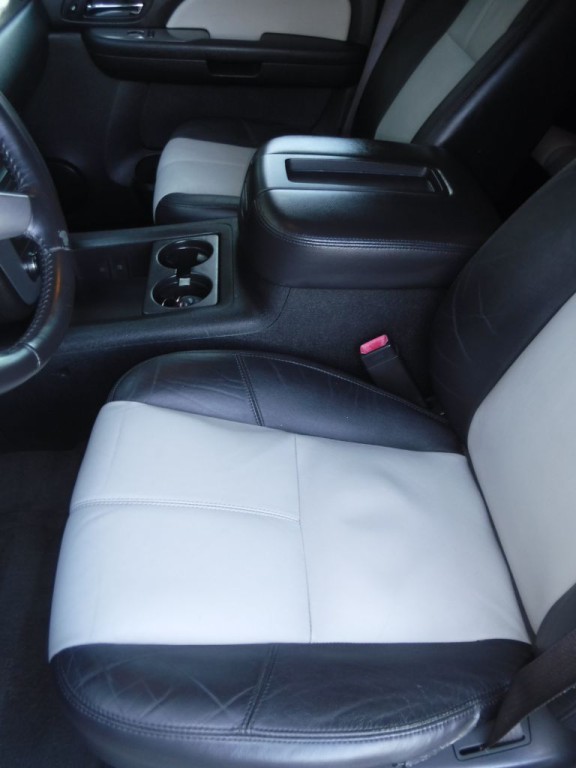 2008 Chevrolet Suburban Image 27