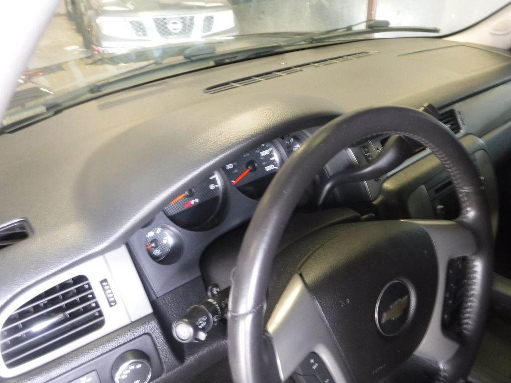 2008 Chevrolet Suburban Image 31