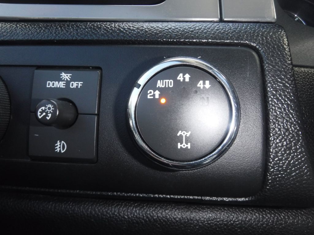 2008 Chevrolet Suburban Image 43