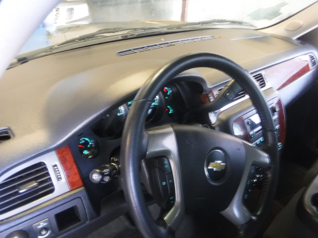 2013 Chevrolet Tahoe Image 32