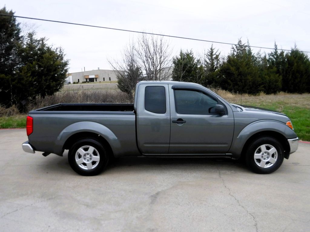 2008 Nissan Frontier Image 4