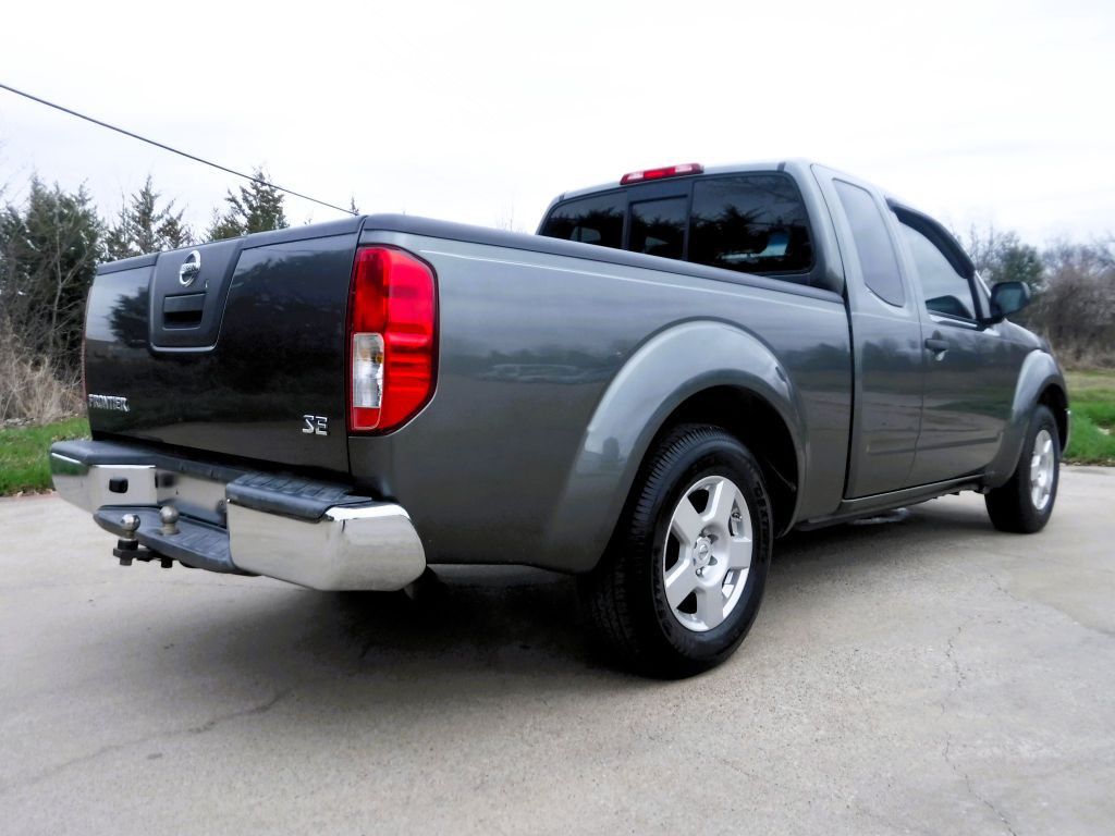 2008 Nissan Frontier Image 8