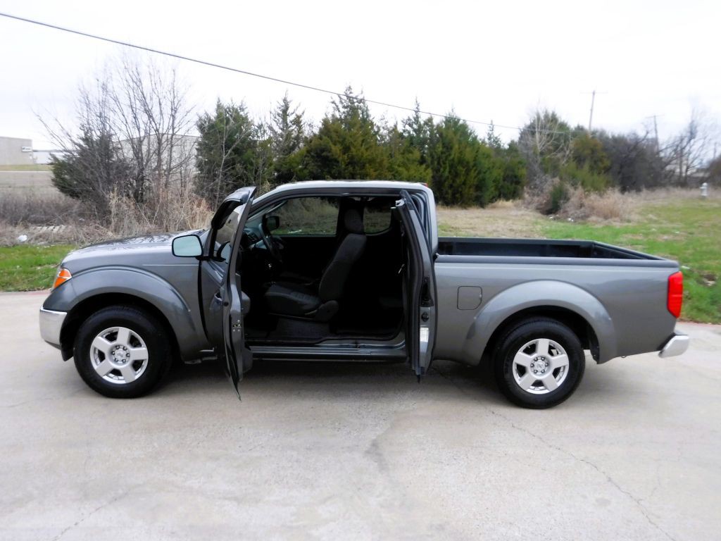 2008 Nissan Frontier Image 13