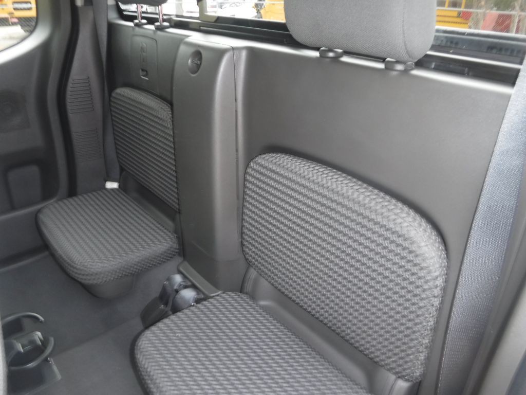 2008 Nissan Frontier Image 37