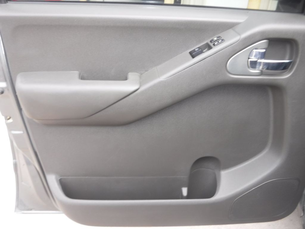 2008 Nissan Frontier Image 43