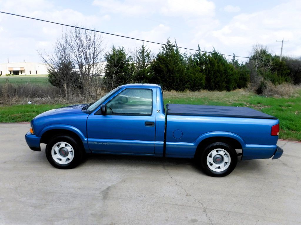 1999 GMC Sonoma Image 10