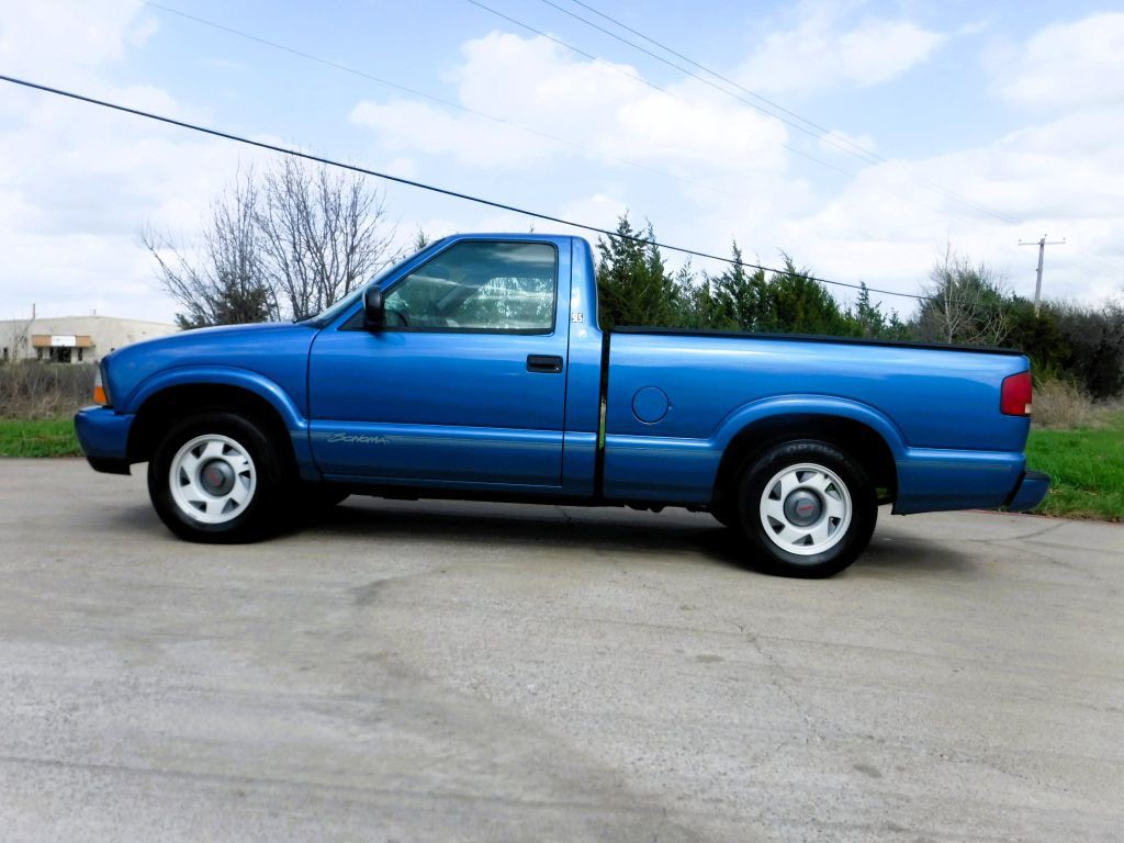 1999 GMC Sonoma Image 11
