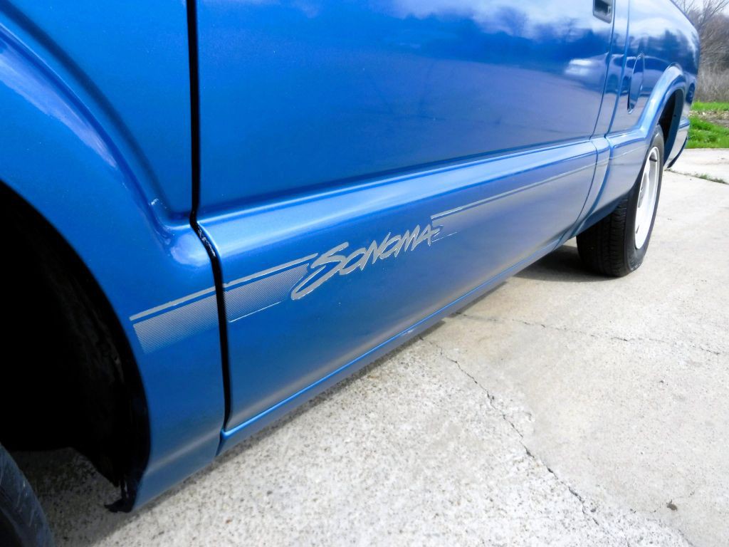 1999 GMC Sonoma Image 21