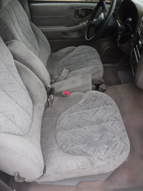 1999 GMC Sonoma Image 29