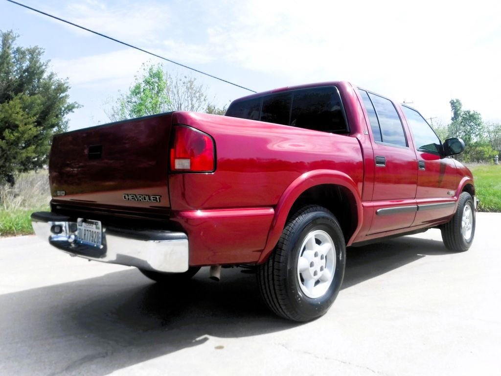 2002 Chevrolet S10 Image 7
