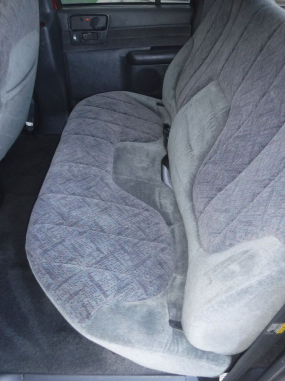 2002 Chevrolet S10 Image 32