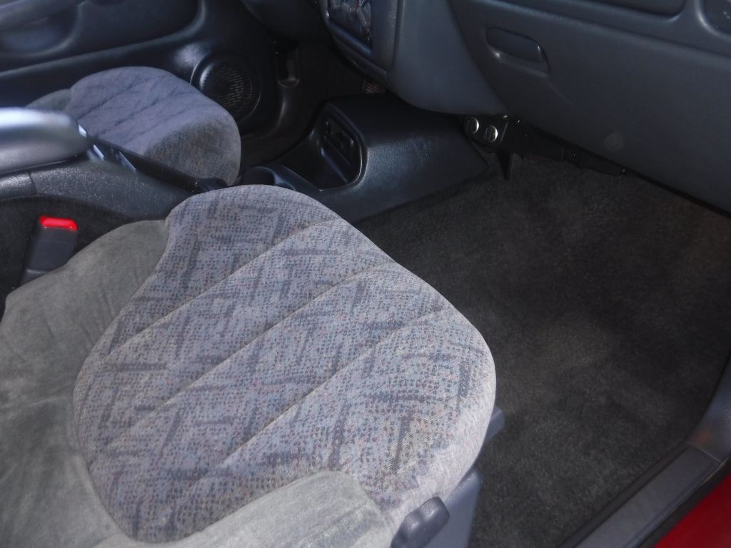 2002 Chevrolet S10 Image 45