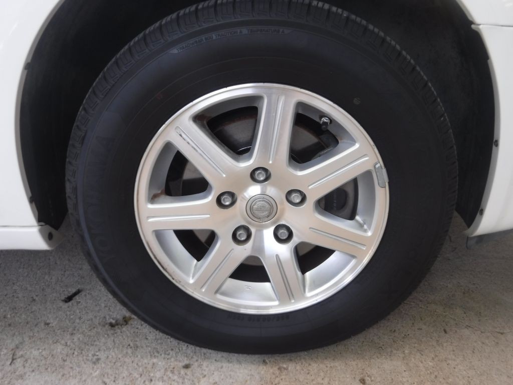 2009 Chrysler Town & Country Image 16