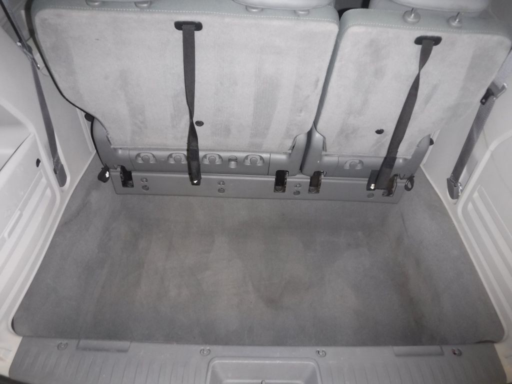 2009 Chrysler Town & Country Image 35