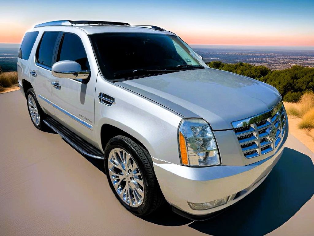 2011 Cadillac Escalade Image 1
