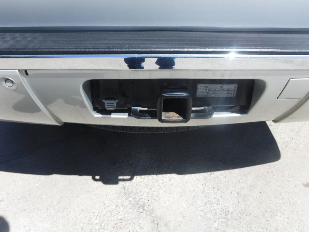 2011 Cadillac Escalade Image 19