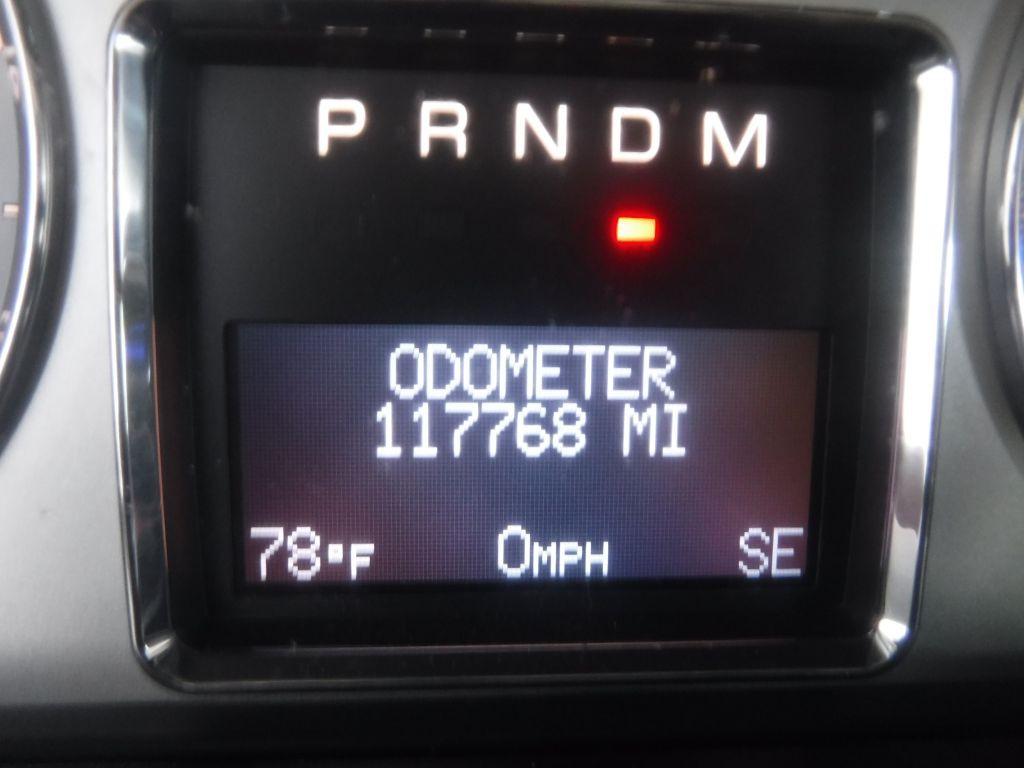 2011 Cadillac Escalade Image 26