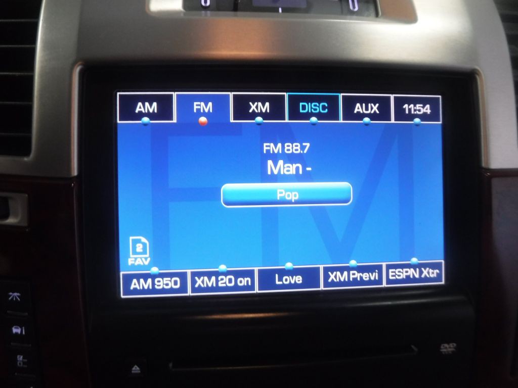 2011 Cadillac Escalade Image 38