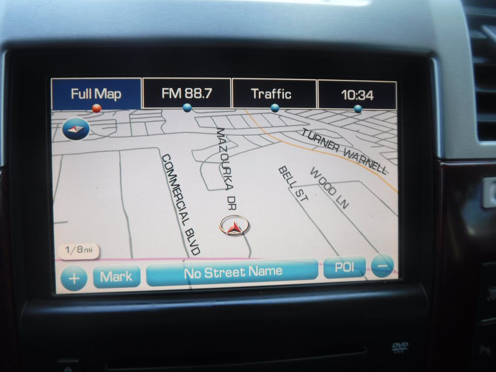 2011 Cadillac Escalade Image 41