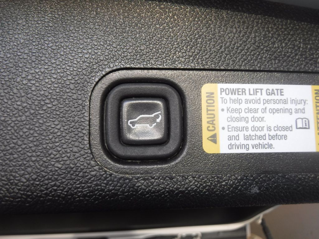 2011 Cadillac Escalade Image 48